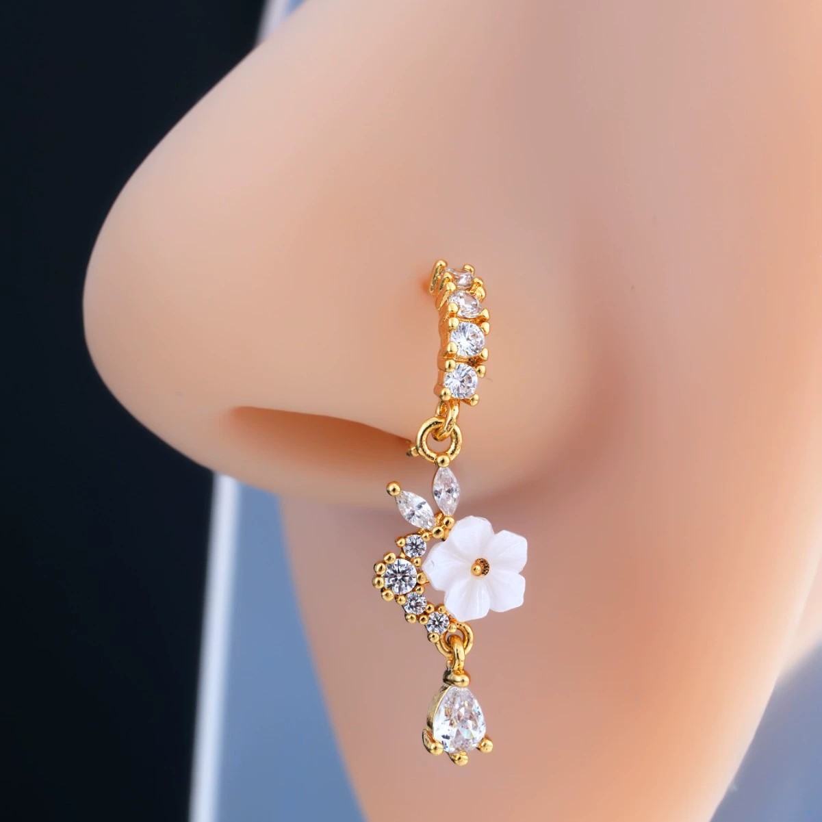 Cincin Hidung Bunga Emas denga - Body Jewelry Nose ulasan dan harga